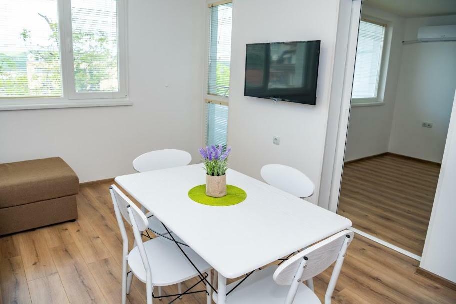 Apartment Vazrozhdenska Veliko Tarnovo Luaran gambar