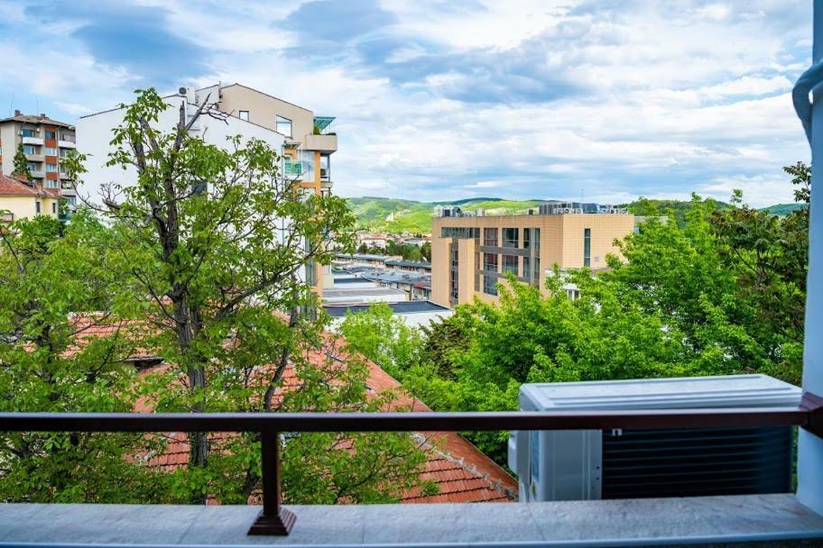 Apartment Vazrozhdenska Veliko Tarnovo Luaran gambar