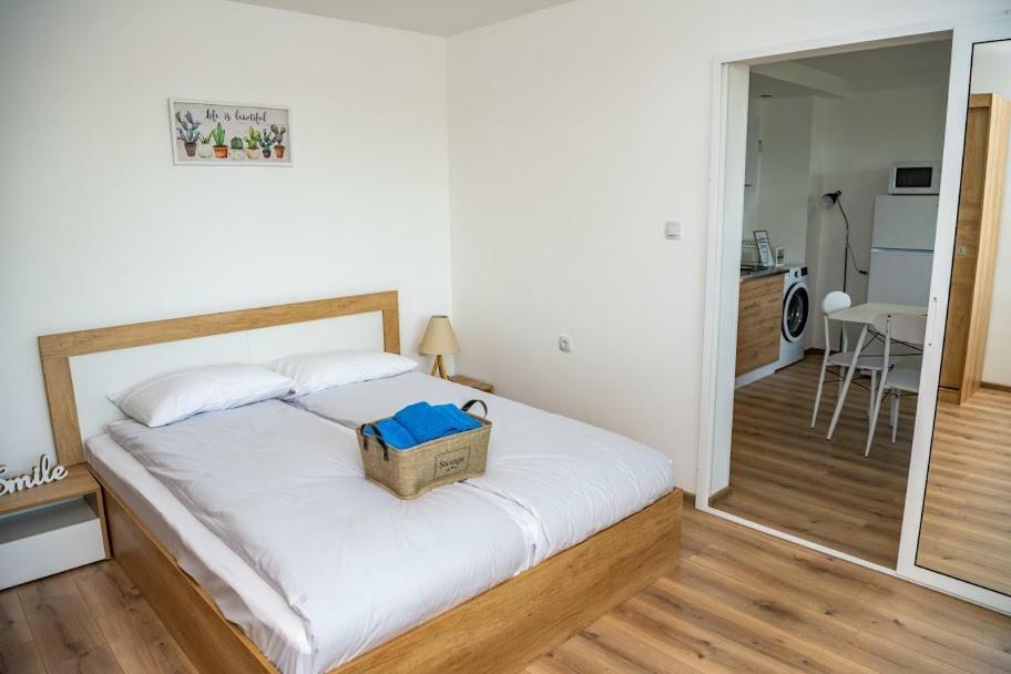 Apartment Vazrozhdenska Veliko Tarnovo Luaran gambar